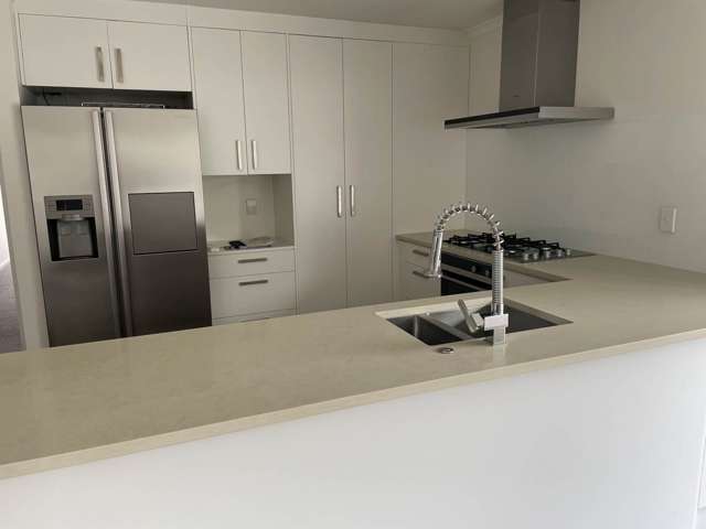 6 Ararata Lane Mangere Bridge_2