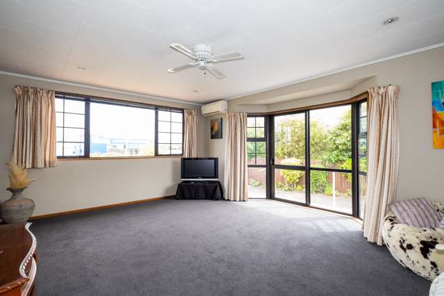 1/105 Le Cren Street Seaview_3