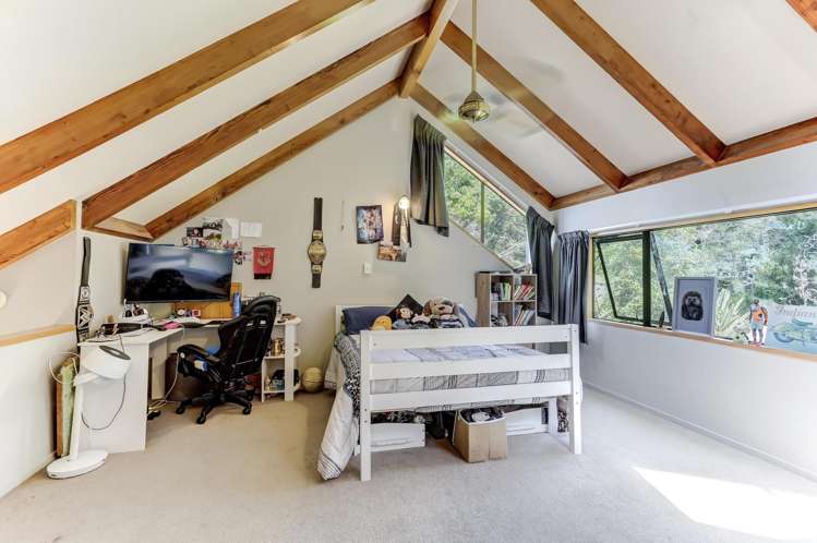 235 No 2 Line Okoia_31