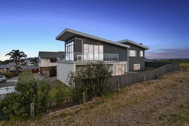 Upsizing? Enjoy more room, more sun & lifestyle!