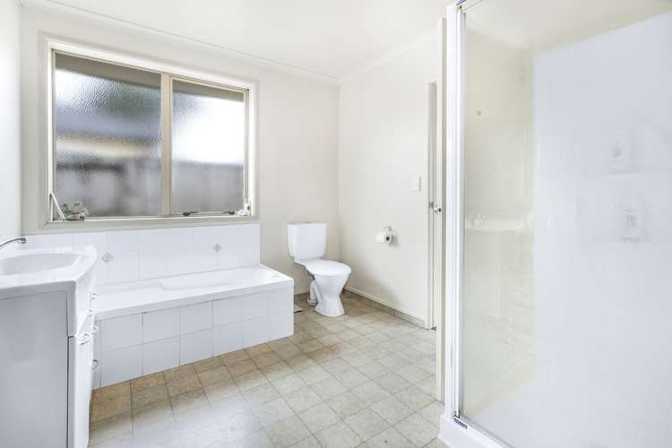 20 Nobleman Place Hamilton East_5