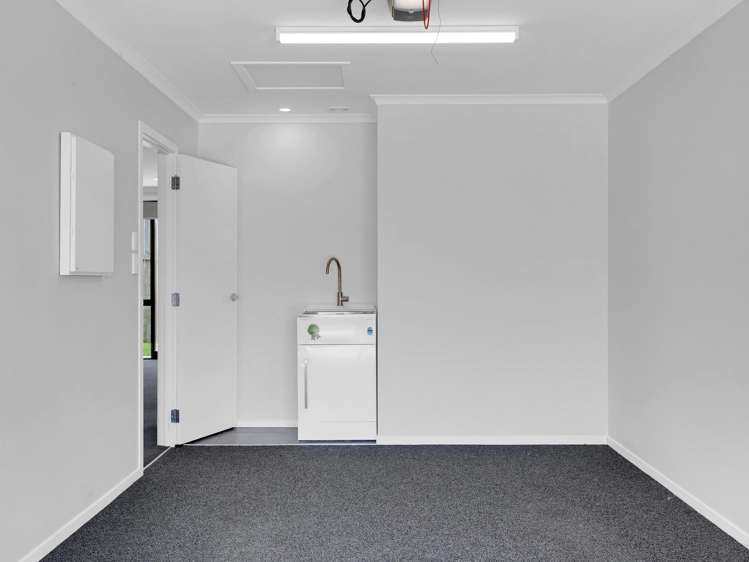 31 Waruhia Crescent Rototuna North_15