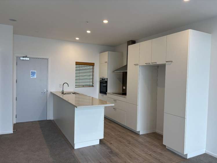 402/4 Reads Quay 1052_1