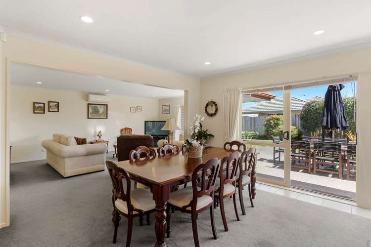 210 Hill Road The Gardens_6