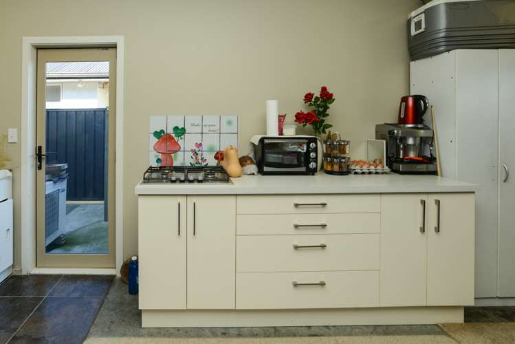 6 Akaroa Road Poraiti_6