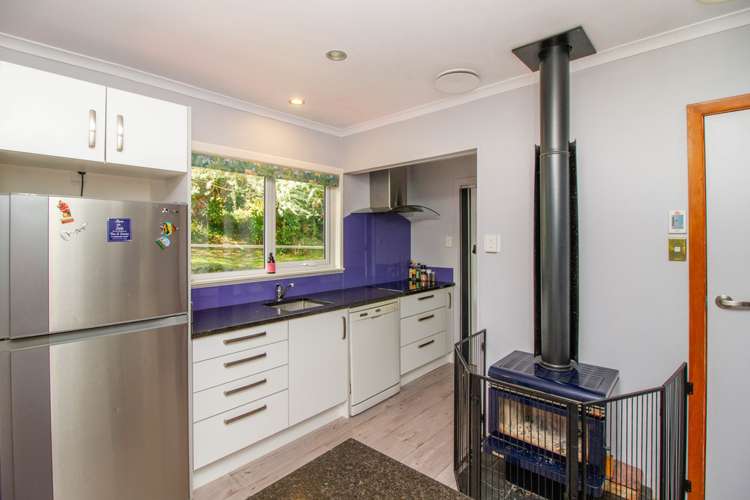 88 Hair Street Wainuiomata_6