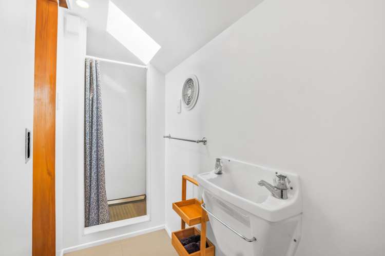 60 Dallington Terrace Dallington_16