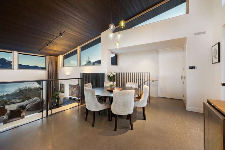 52 Suburb Street Queenstown Hill_9