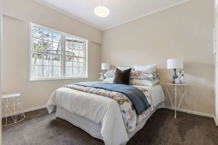 2/113 Clovelly Road Bucklands Beach_5