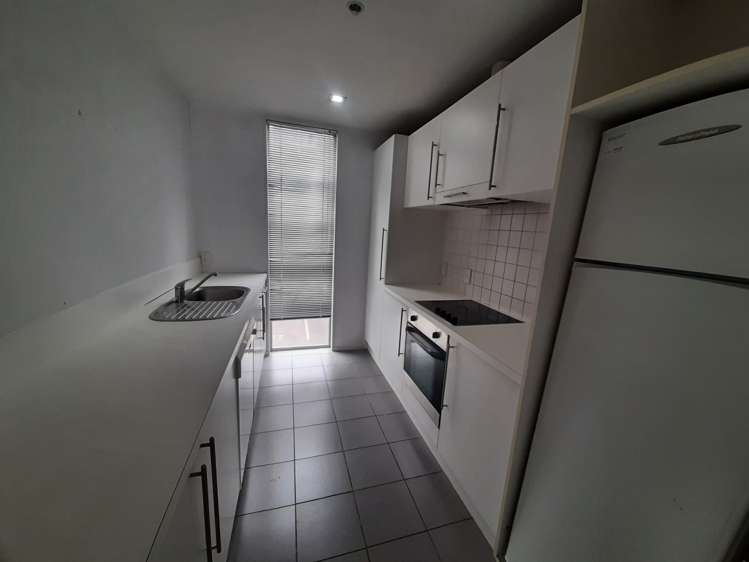 4B/32 Liverpool Street 10015_4