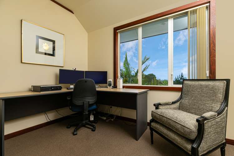 641a Ridge Road Riverhead_14