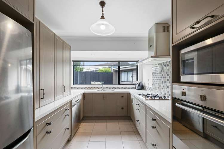 39 Tiverton Crescent Whalers Gate_4