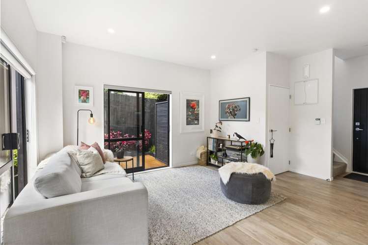 8a Edgar Pearce Place Howick_5