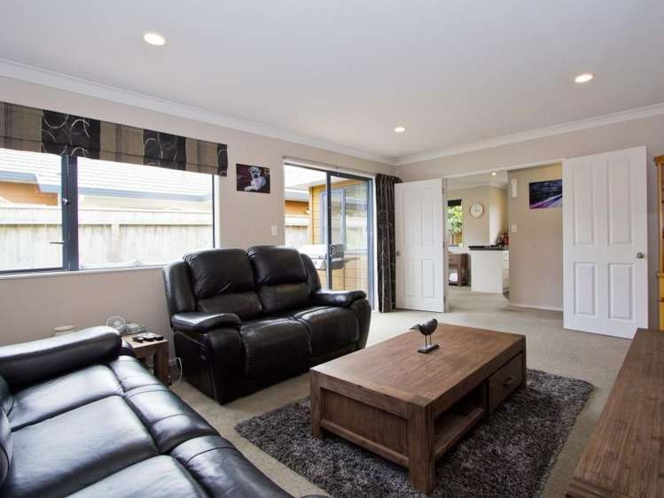 25 Sun Valley Grove Wainuiomata_5