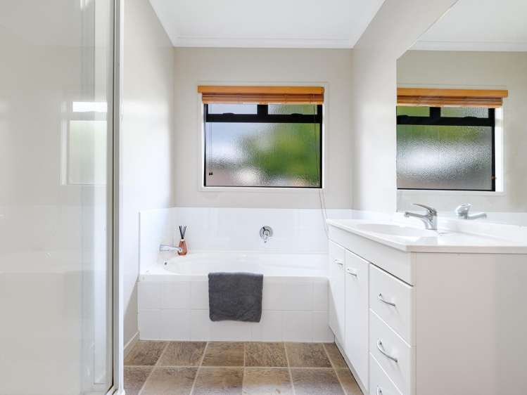 3 Talbot Place Welcome Bay_10