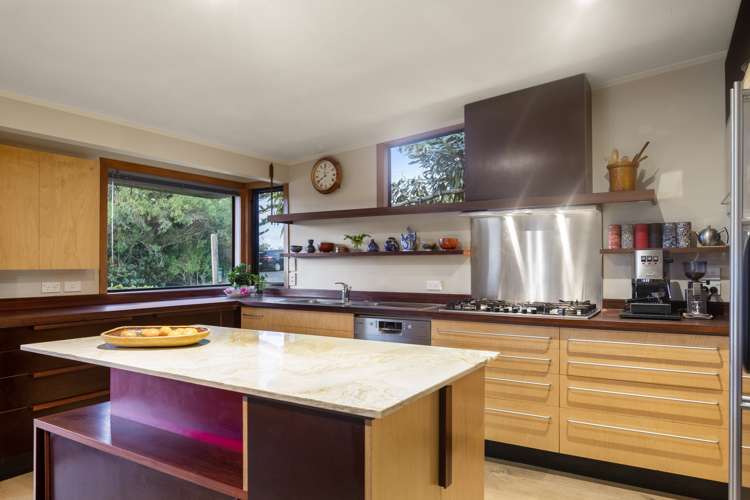 2/77 Aramoana Avenue Devonport_3