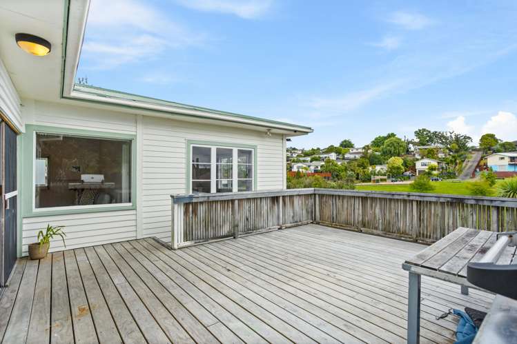 2/73 Keegan Drive Massey_5