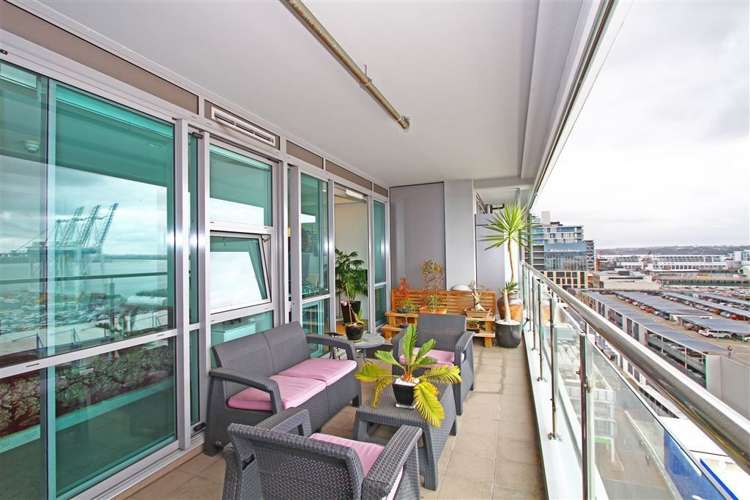 1204/30 Beach Road Auckland Central_6