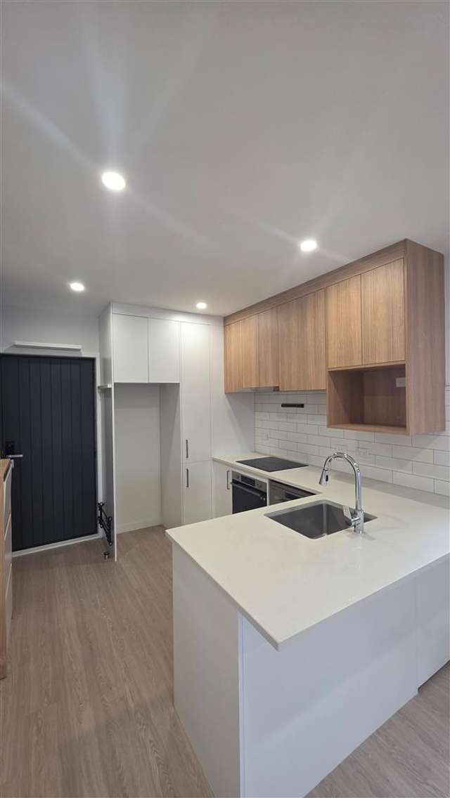 9/10 Orchard Street Avondale_3