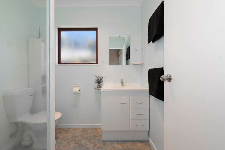 52b Coopers Road Gate Pa_10