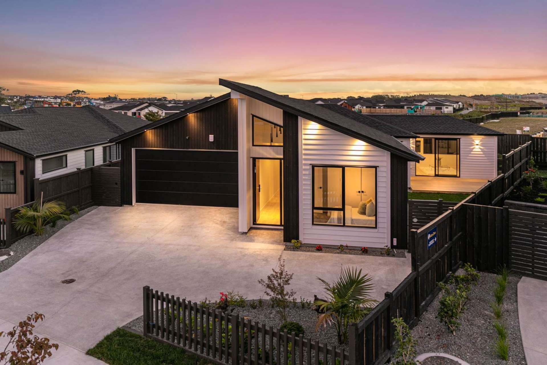 39 Matahae Crescent Wainui_0