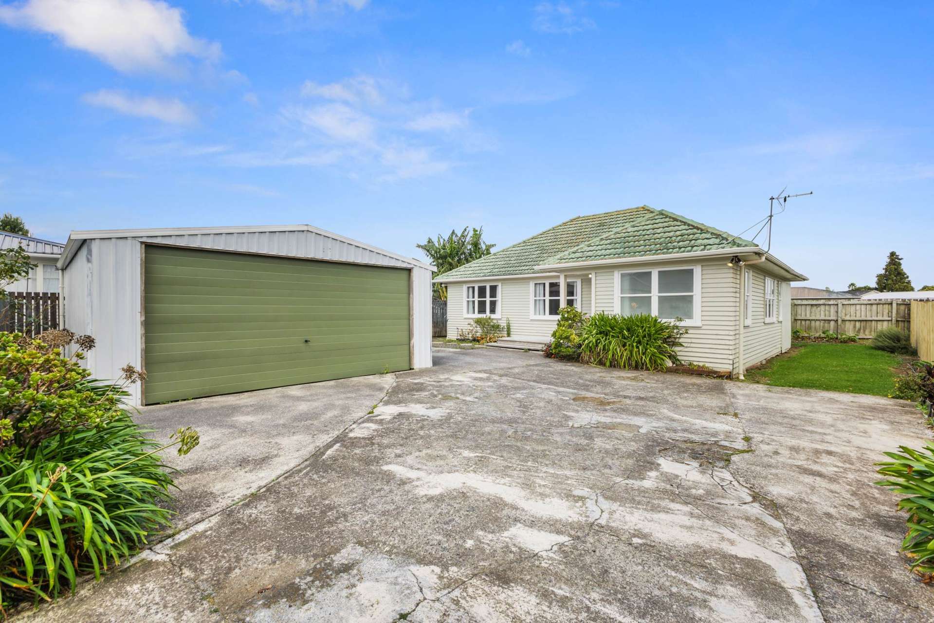 2/174 Russell Road Manurewa_0