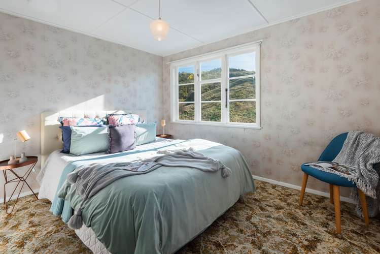 111 Emano Street Toi Toi_6