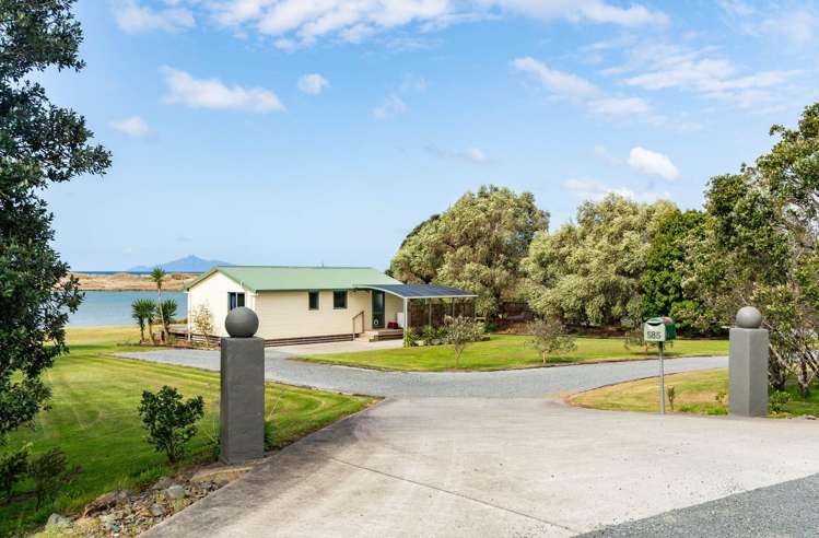 585 Cove Road Waipu_5