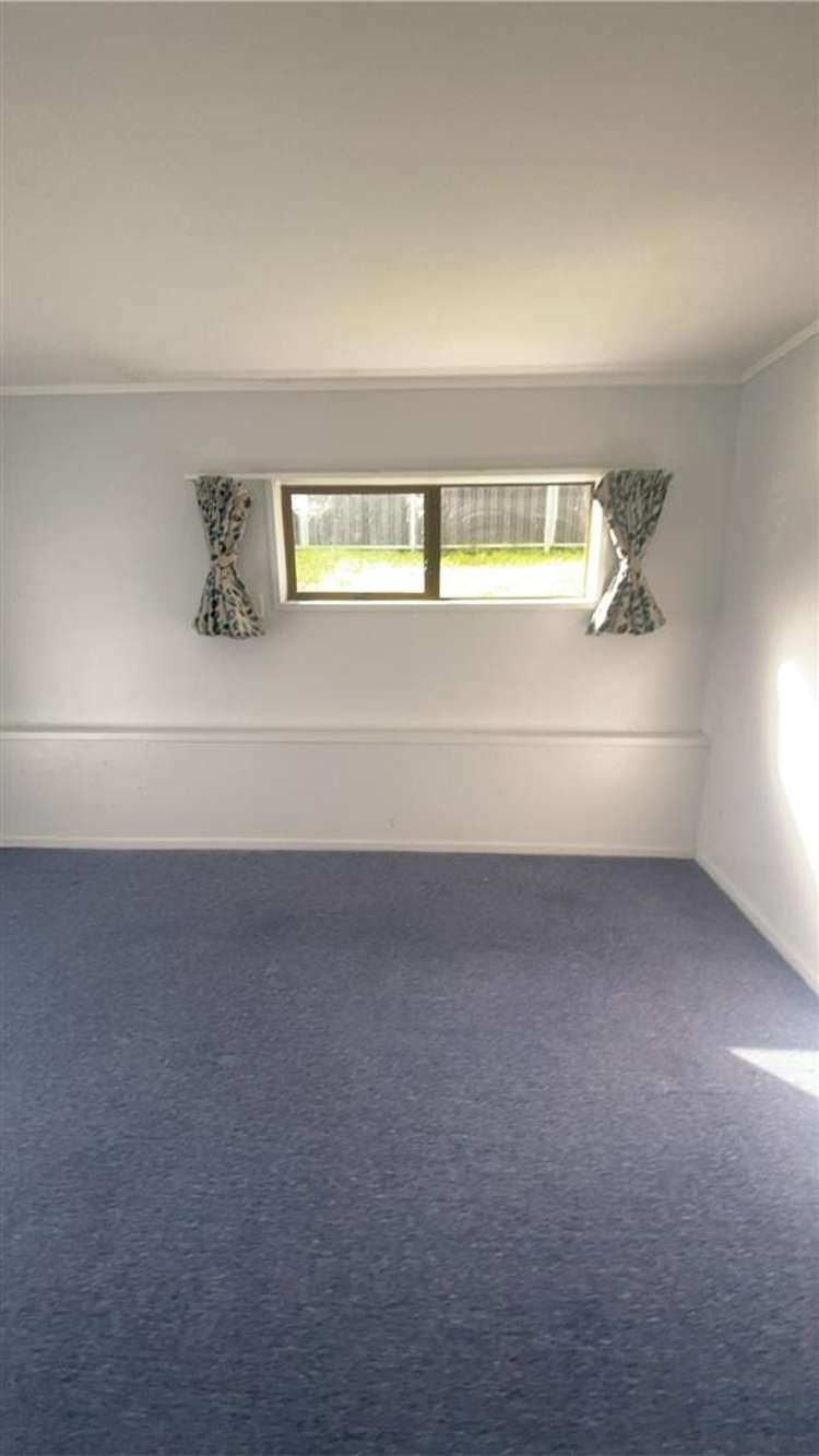 18 Commins Road 11614_5