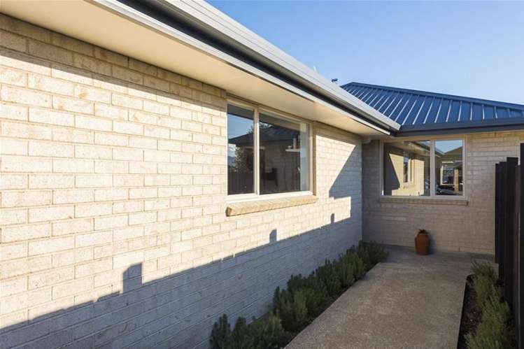 4 Willis Place Renwick_14