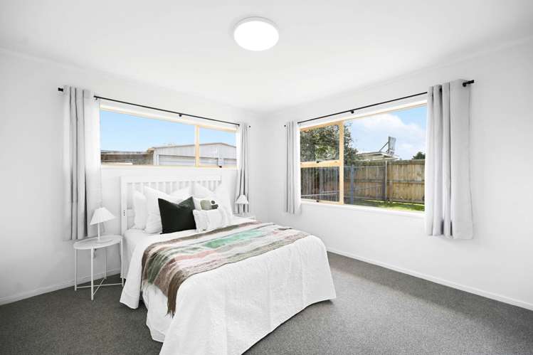 3 Dalton Crescent Dinsdale_11