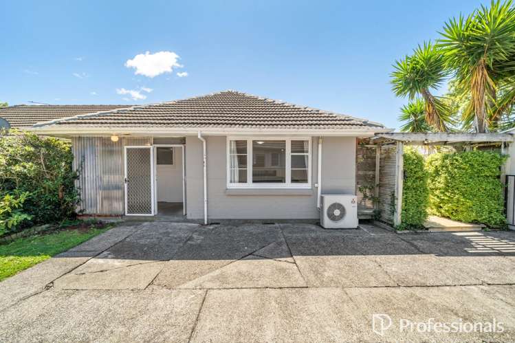 2/314 Fergusson Drive Heretaunga_5
