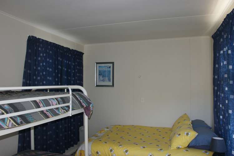 2 Pipers Valley Road Duvauchelle_12