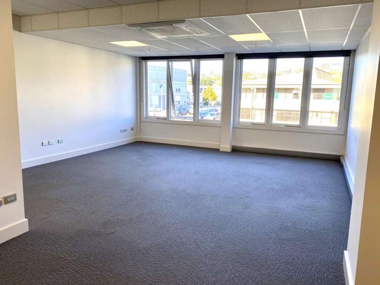 Office B/C, 106/1 Lever Street Ahuriri_1