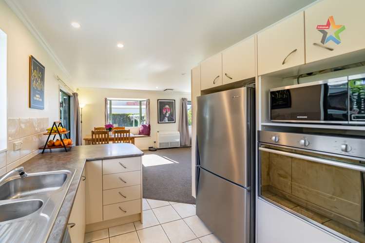 36 Mary Huse Grove Manor Park_10