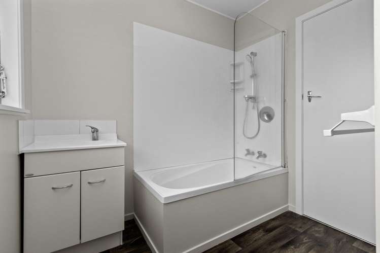 B/70A Tawa Street 1107_15