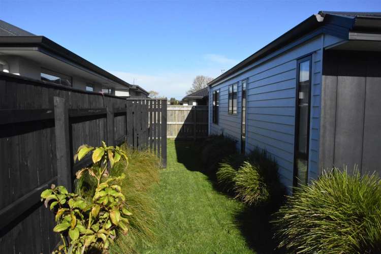 27 Kuini Place_3
