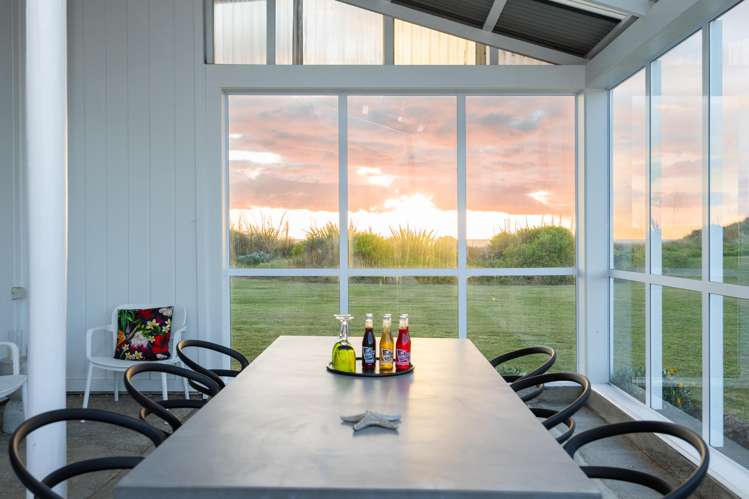 10 Marine Parade South Foxton Beach_7