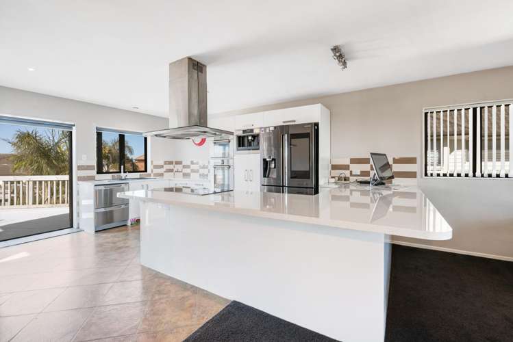 105 Alec Craig Way Gulf Harbour_6