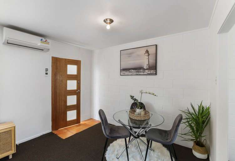 2/17 Woolfield Road Papatoetoe_6