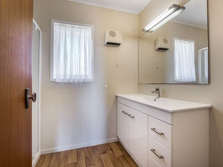 Anne Road Hillcrest_13