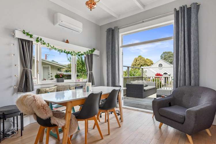 141 Vauxhall Road Narrow Neck_7