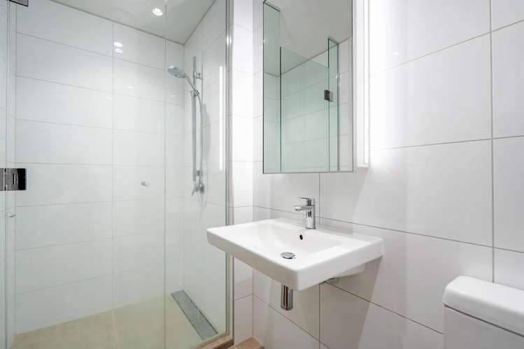 117/223A Green Lane West Epsom_7