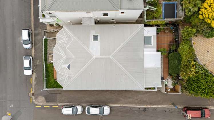 73 Austin Street Mount Victoria_32