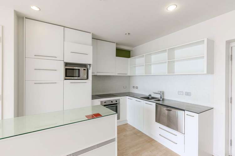 1003/18 Beach Road Auckland Central_7