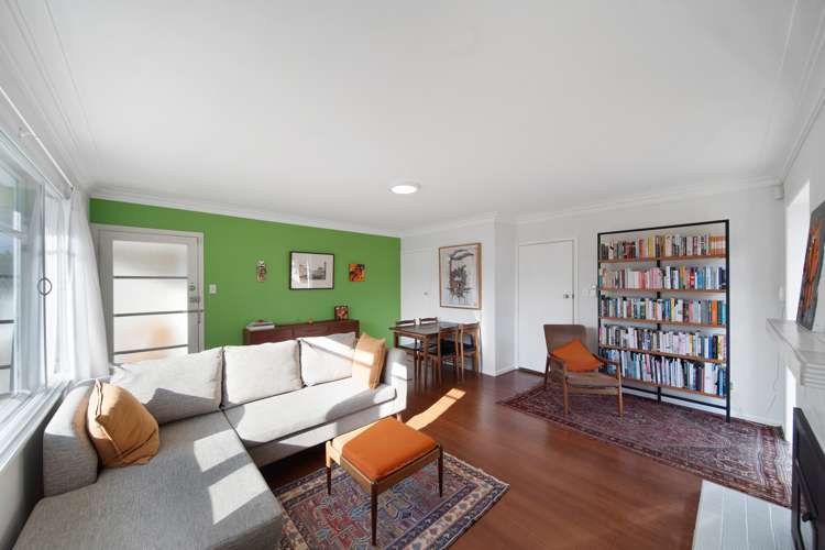 3/8 Jennifer Place Papatoetoe_7