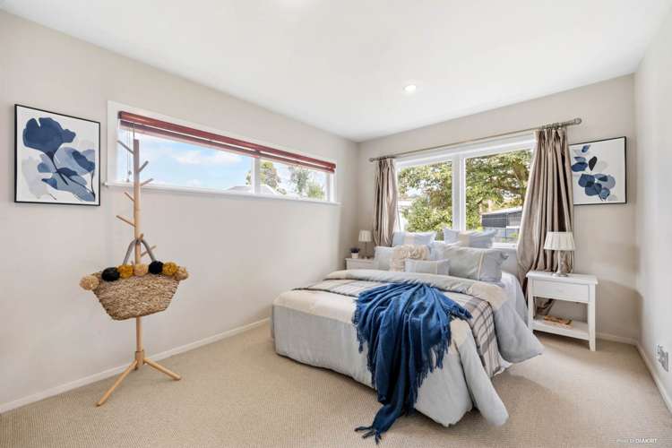 10 Phillip Parade Forrest Hill_10