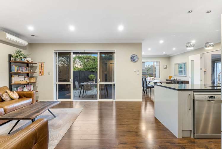 17 Huntington Park Drive Greenhithe_9