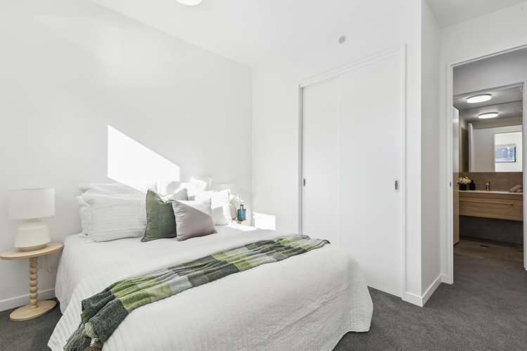6/69 Tiketike Way Brooklyn_11