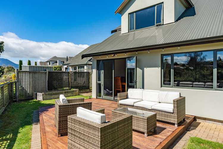 3 Antrim Place Rangatira Park_16